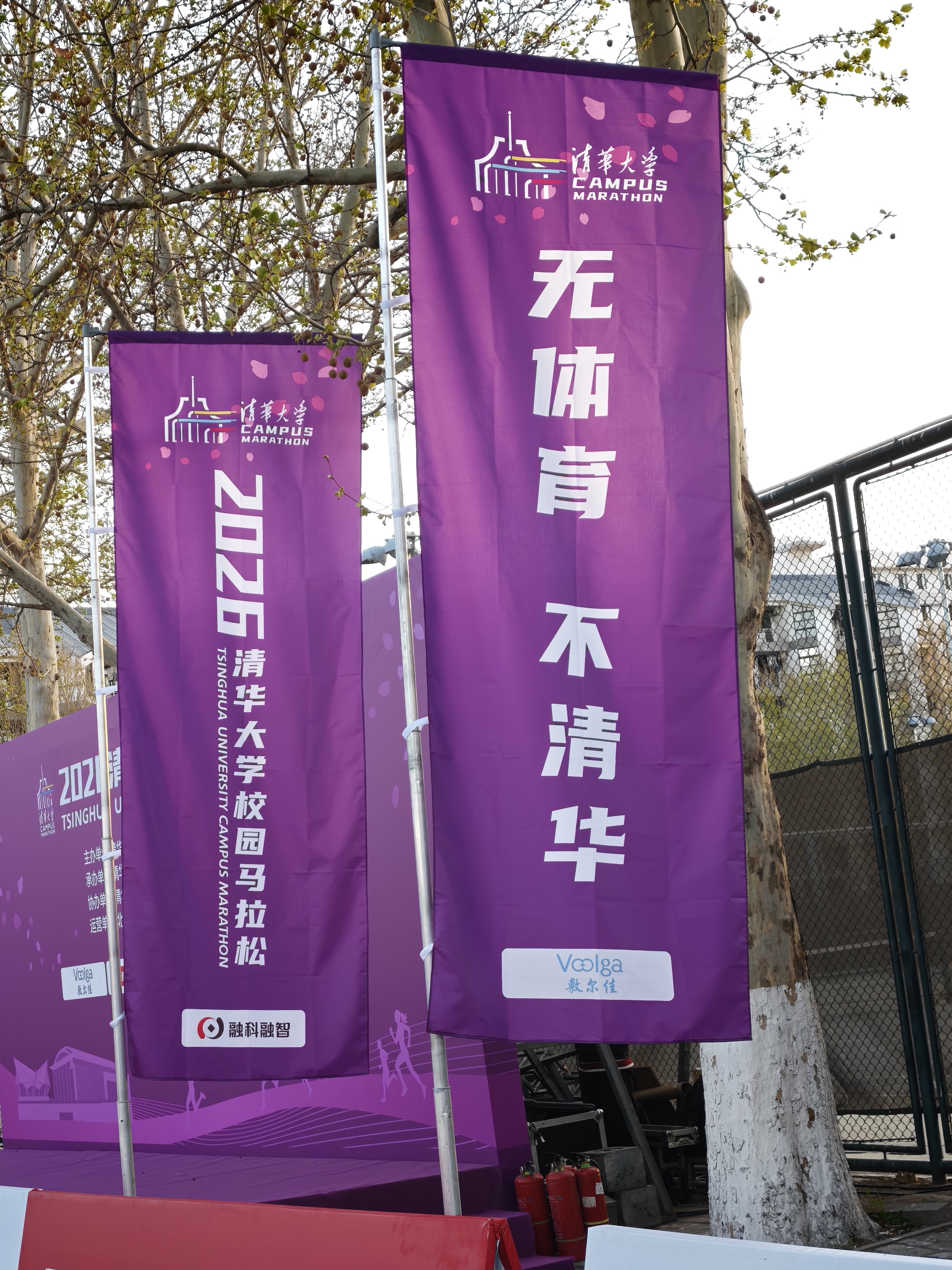 少妇扒开腿让我爽了一夜